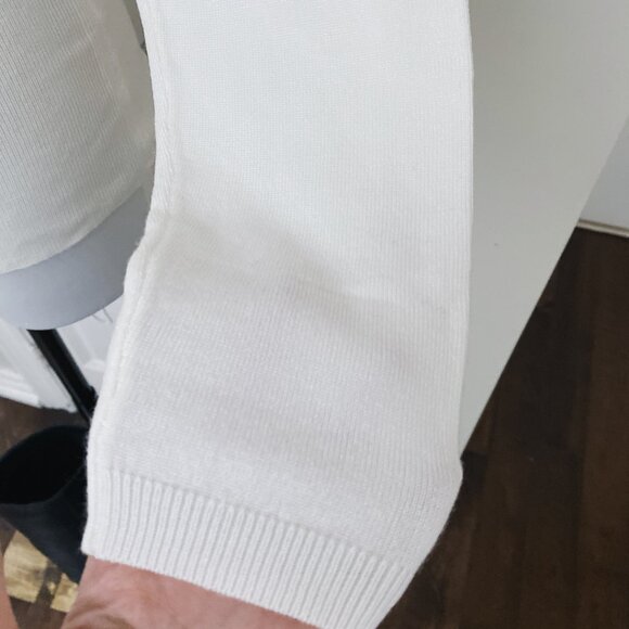 New White Embroidered Button Front Sweater Cardigan - Picture 4 of 6